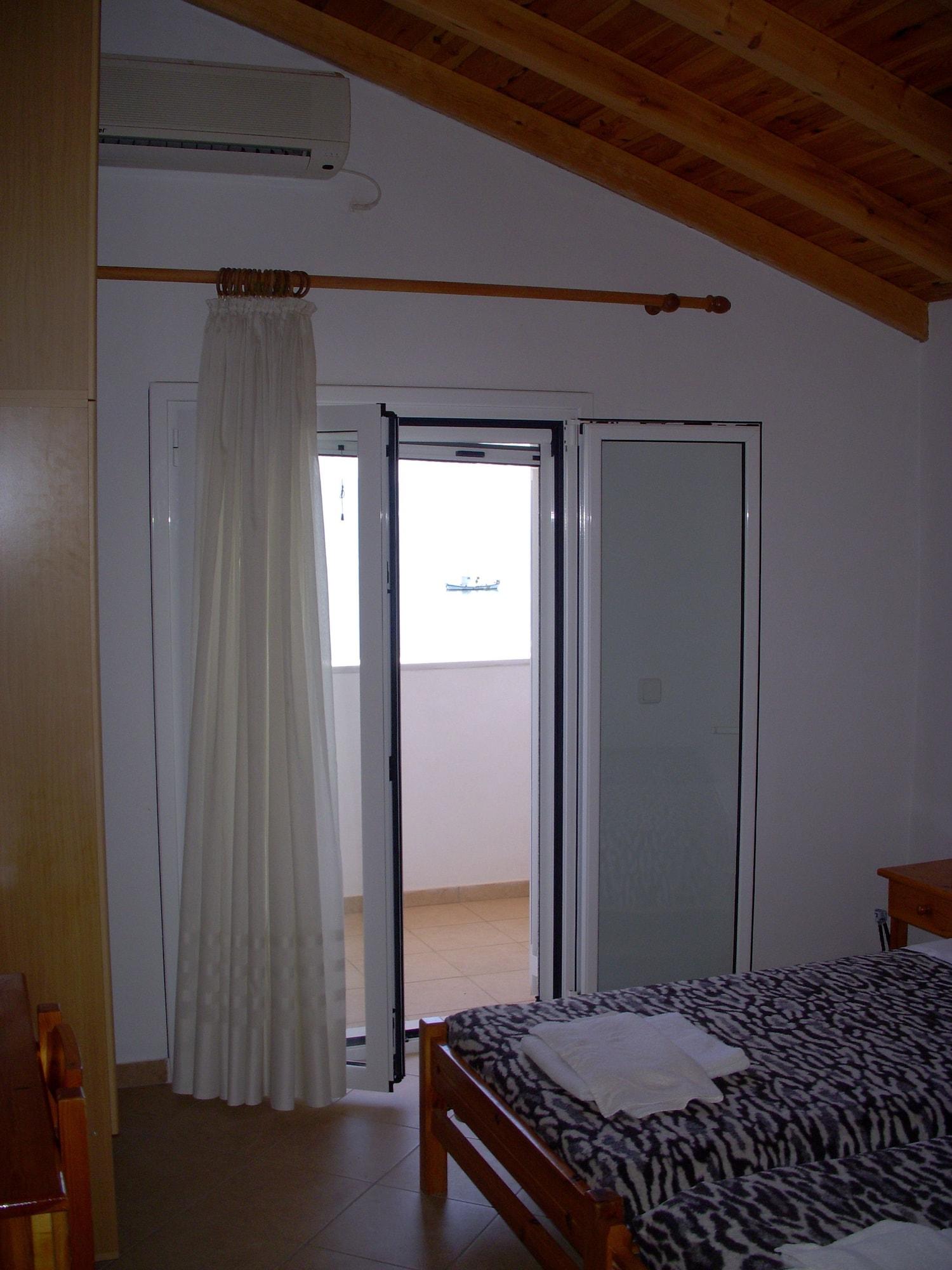 Likourgos Beach Kavos Exterior photo