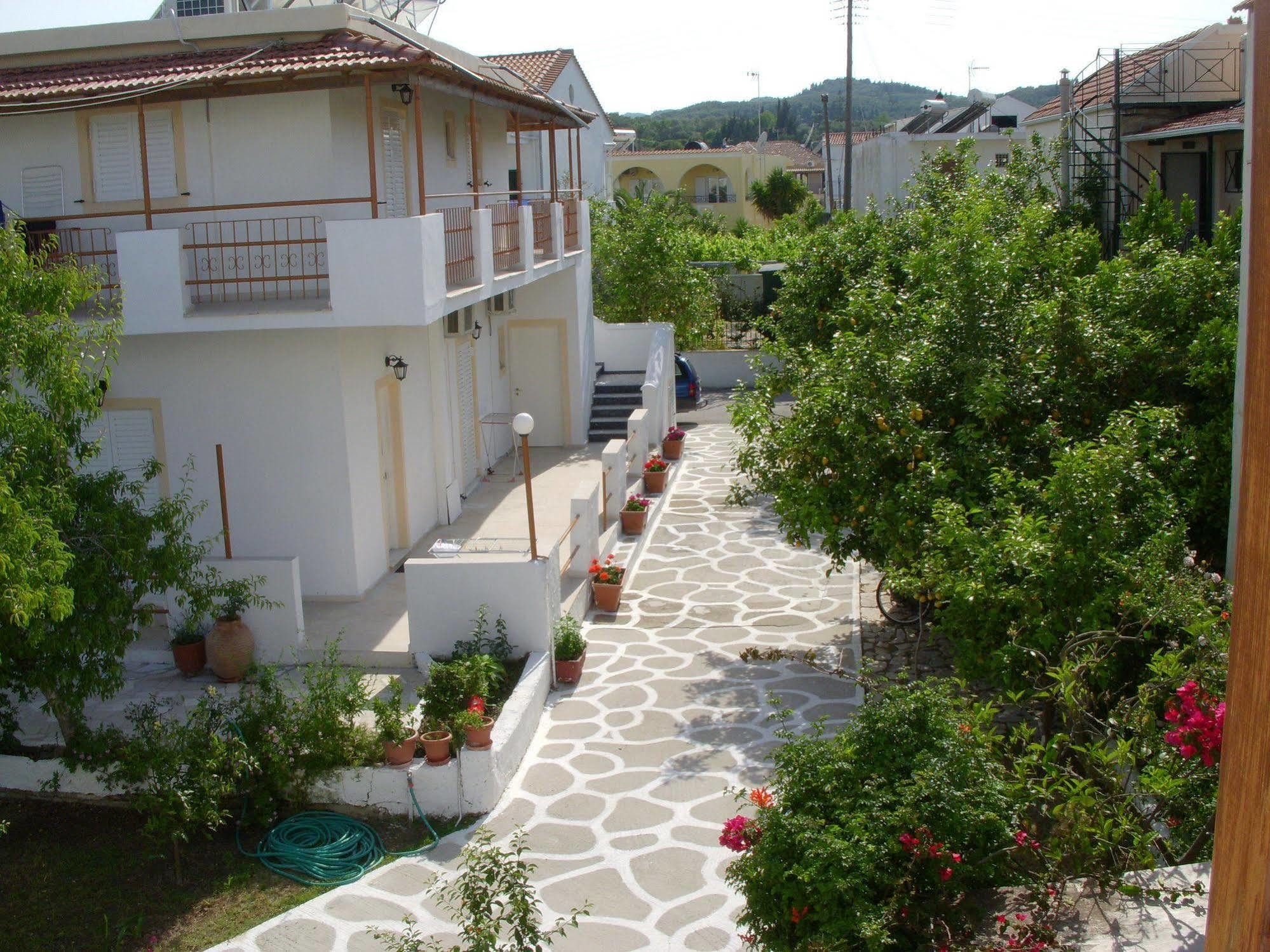 Likourgos Beach Kavos Exterior photo